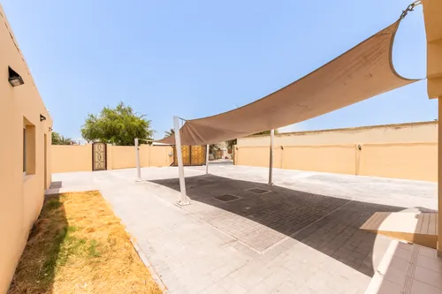 3 Bedrooms Villa in Mirdif Villas