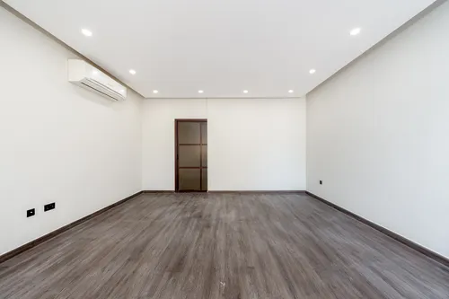 3 Bedrooms Villa in Mirdif Villas