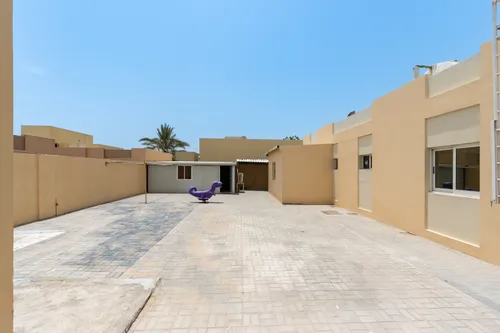 3 Bedrooms Villa in Mirdif Villas