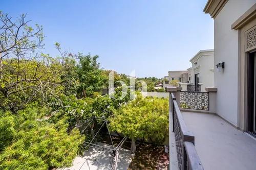 Premium | Private Pool | Single Row | Exclusive