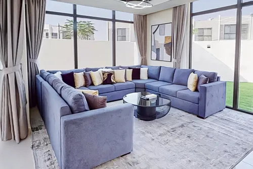 6 Bedrooms Villa in Aurum Villas