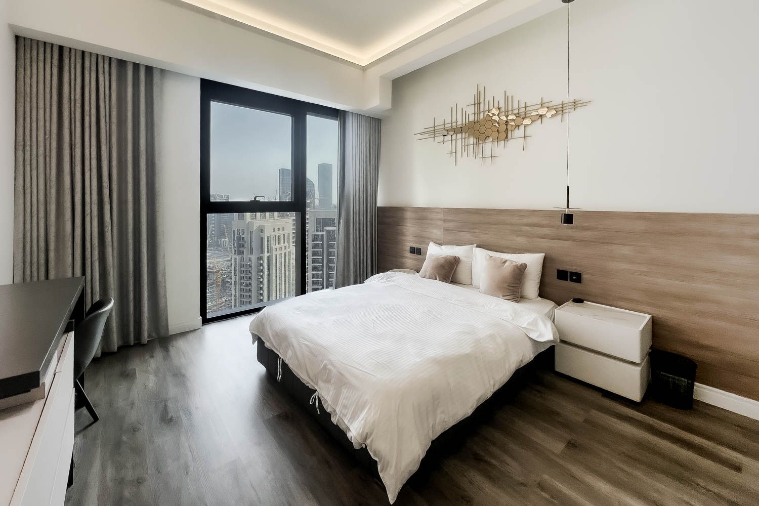 2 Bedrooms Apartment in Act One Act Two Tower 1