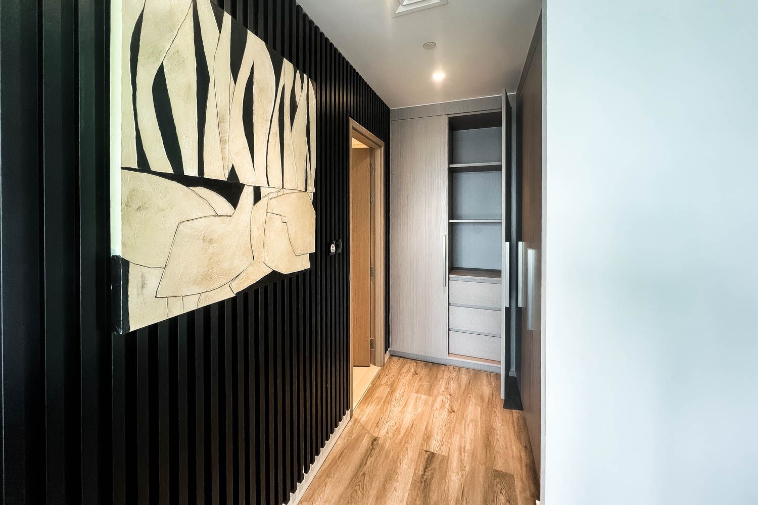 2 Bedrooms Apartment in Act One Act Two Tower 1