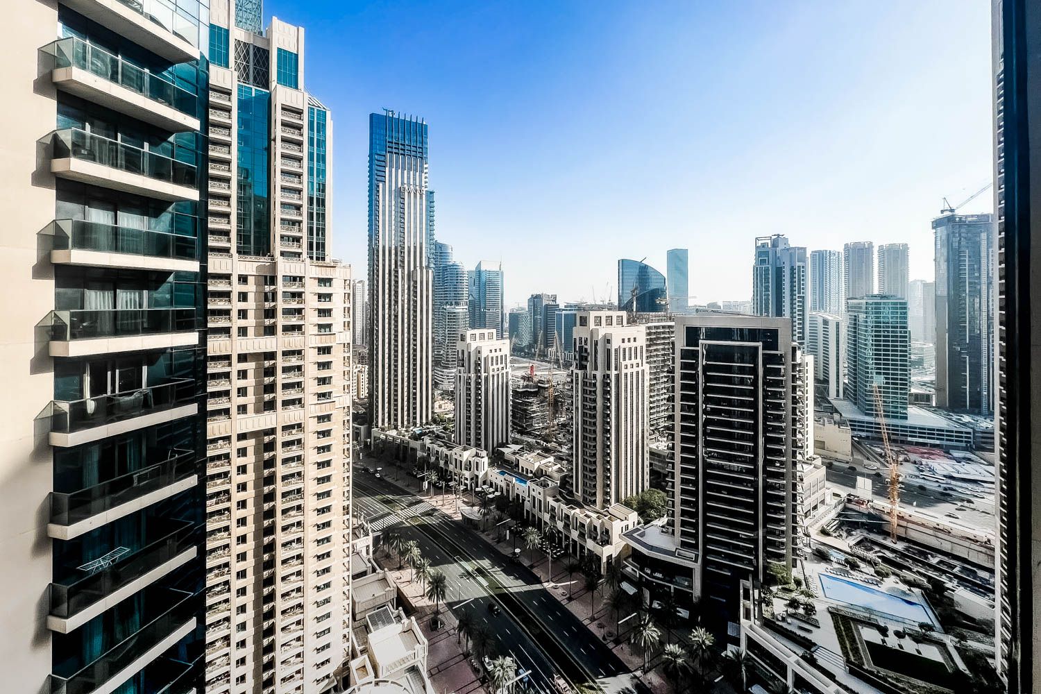 2 Bedrooms Apartment in Act One Act Two Tower 1