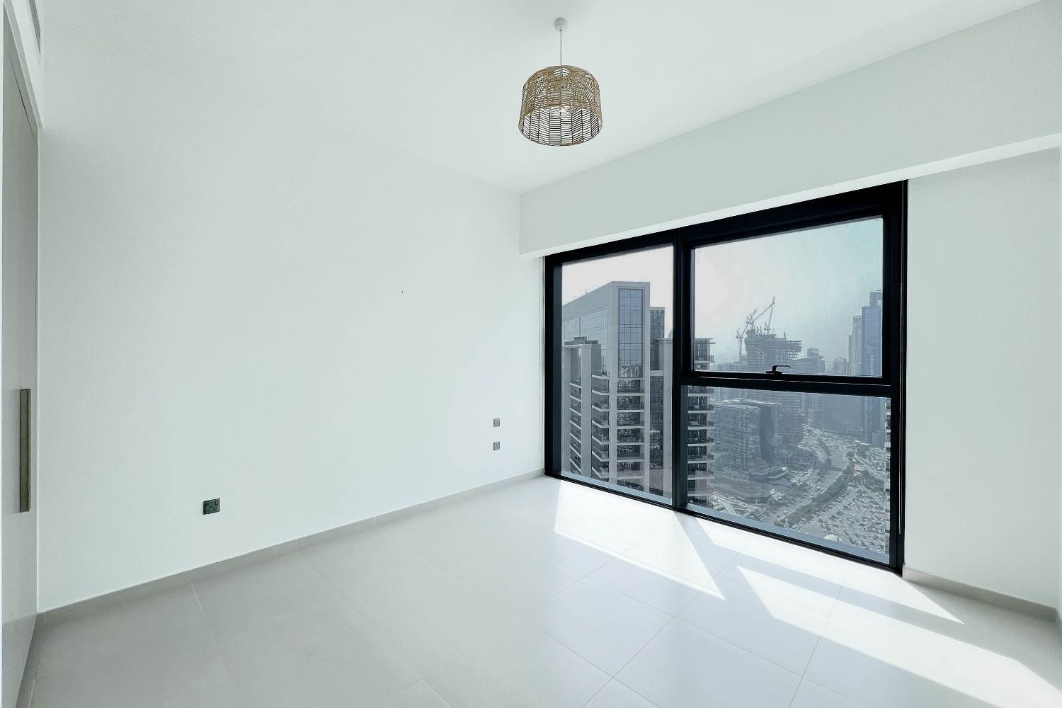 2 Bedrooms Apartment in Act One Act Two Tower 1