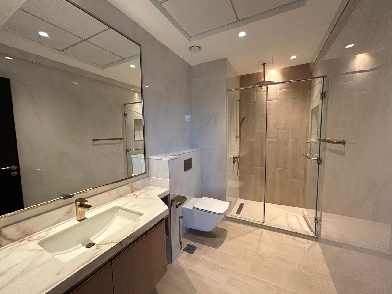 3 Bedrooms Apartment in Elite Downtown Residence 2