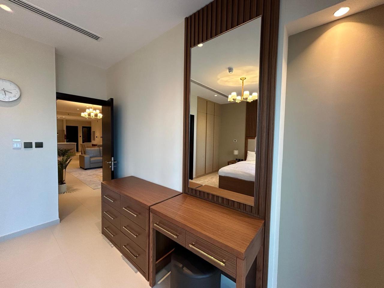 3 Bedrooms Apartment in Elite Downtown Residence 2