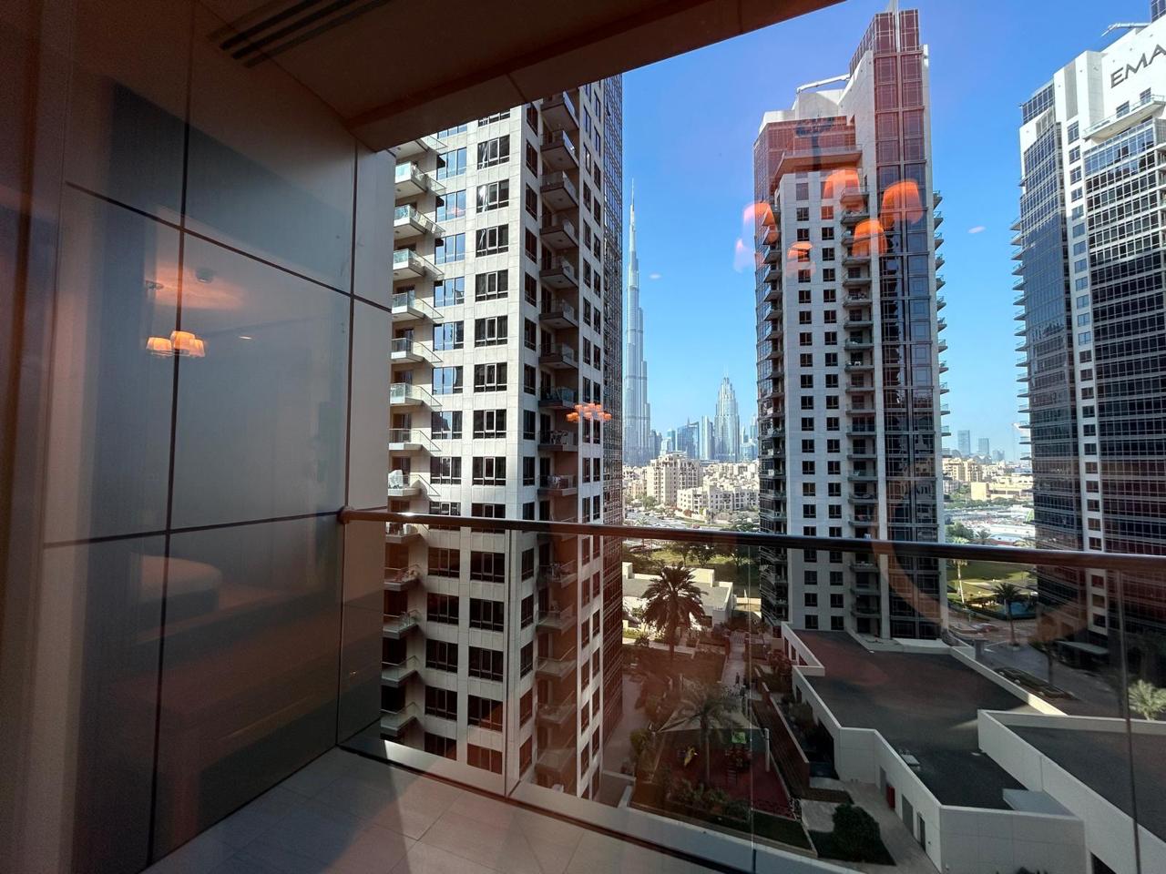 3 Bedrooms Apartment in Elite Downtown Residence 2