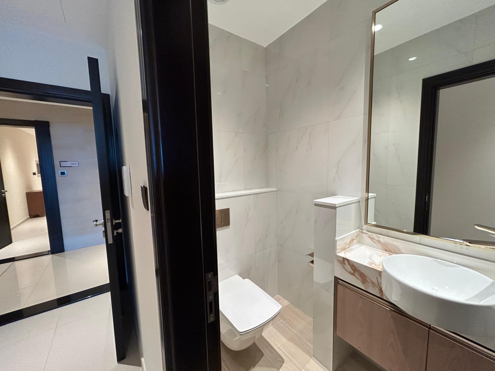 1 Bedroom Apartment in Elite Downtown Residence 2