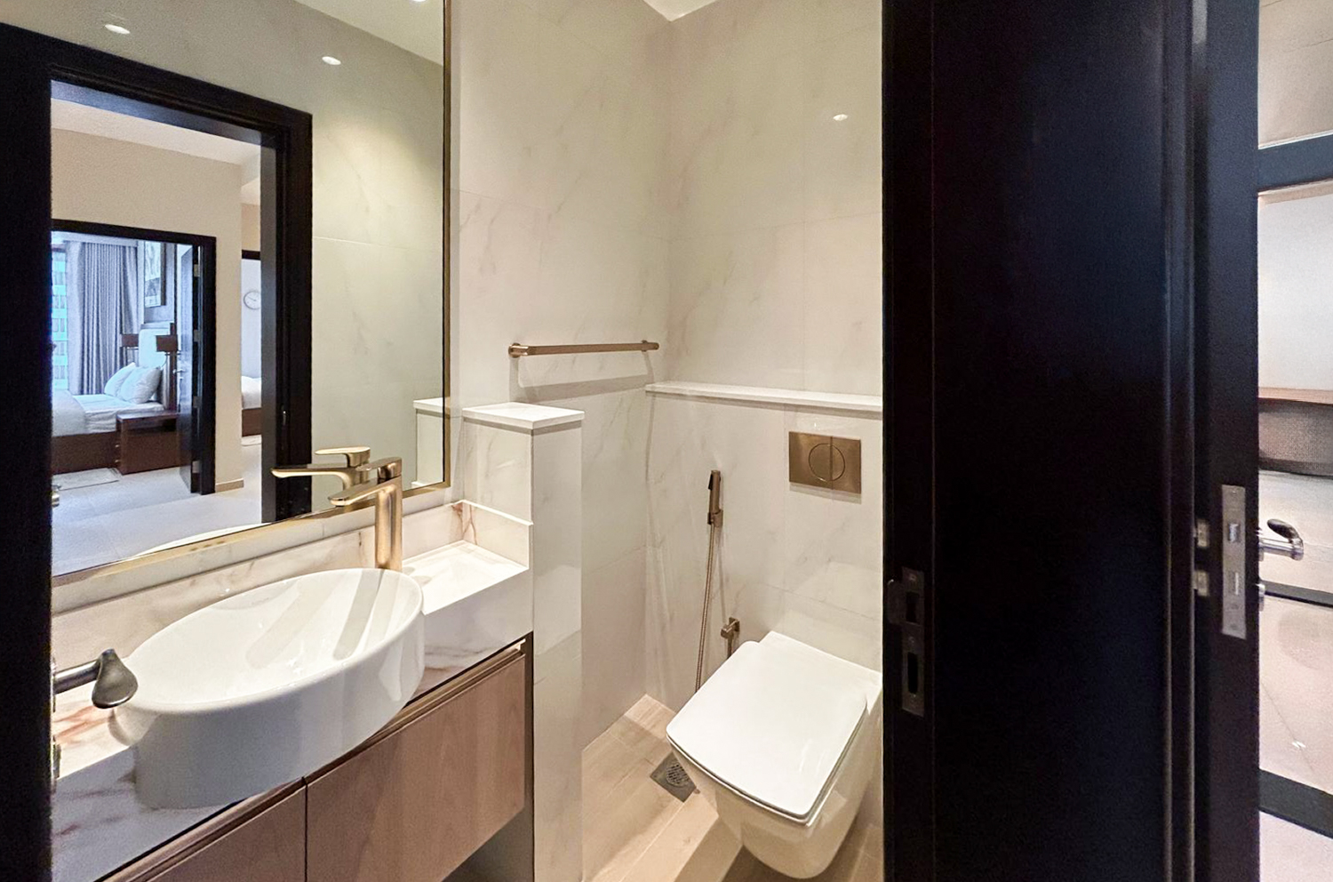 2 Bedrooms Apartment in Elite Downtown Residence 2