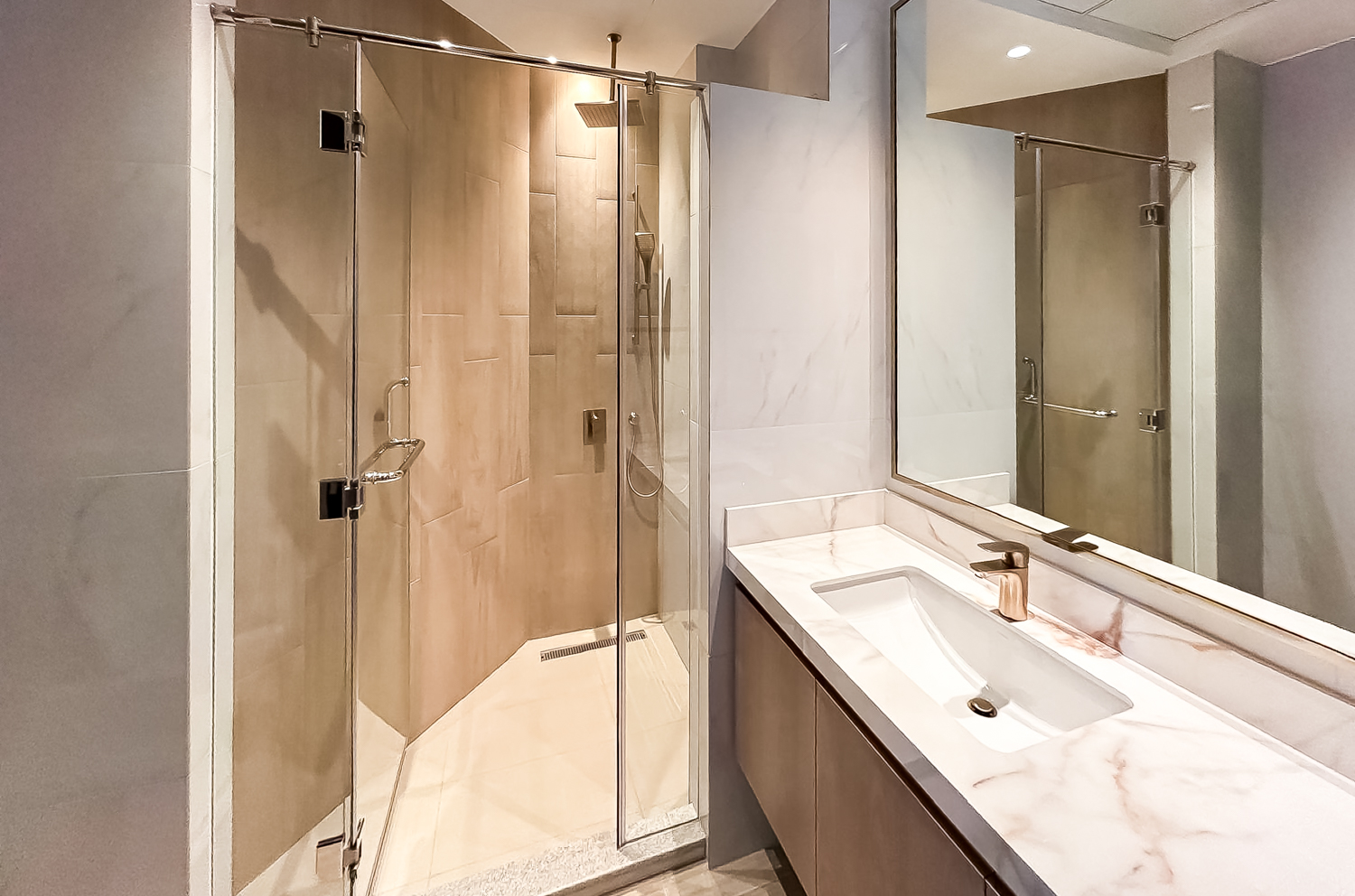 2 Bedrooms Apartment in Elite Downtown Residence 2