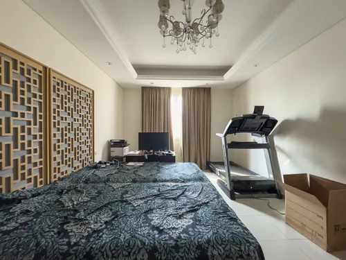 5 Bedrooms Villa in B Villas