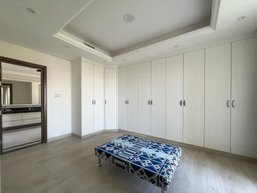 5 Bedrooms Villa in B Villas