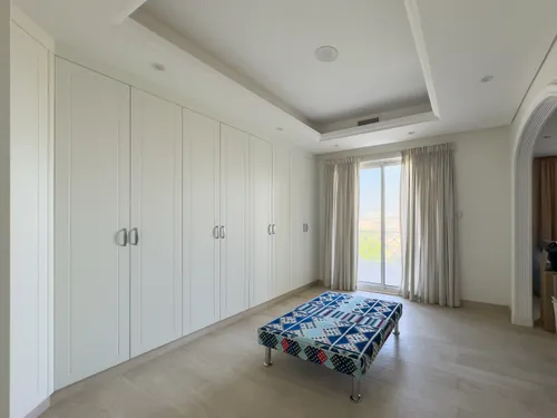 5 Bedrooms Villa in B Villas