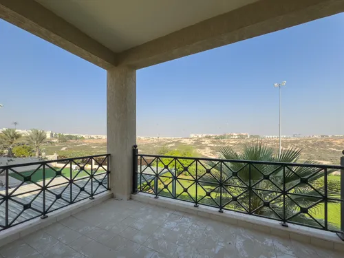 5 Bedrooms Villa in B Villas