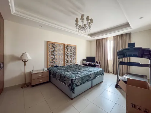 5 Bedrooms Villa in B Villas