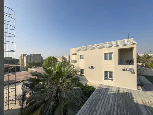 5 Bedrooms Villa in B Villas