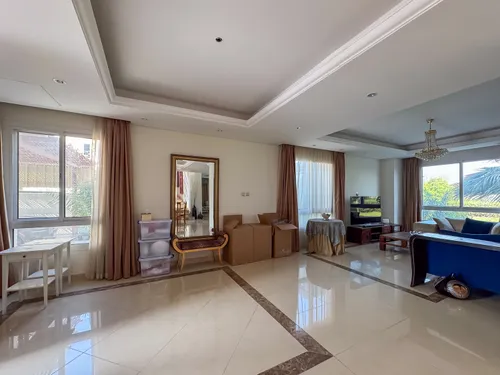 5 Bedrooms Villa in B Villas