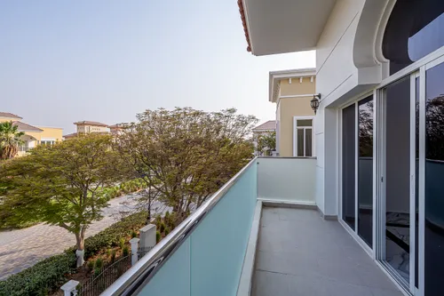 6 Bedrooms Villa in The Centro