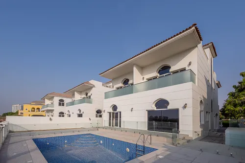 6 Bedrooms Villa in The Centro
