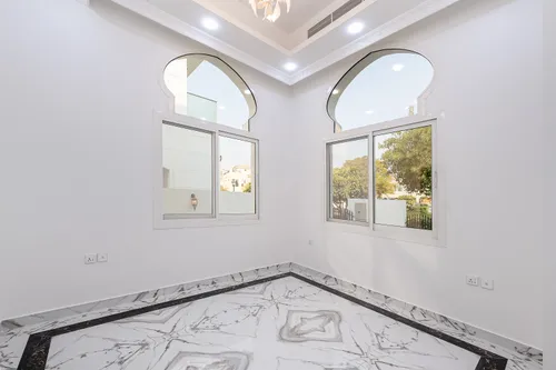 6 Bedrooms Villa in The Centro