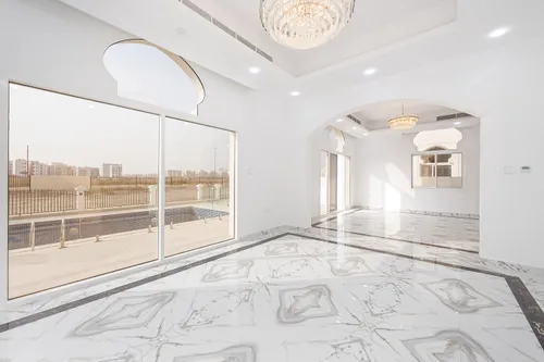 6 Bedrooms Villa in The Centro