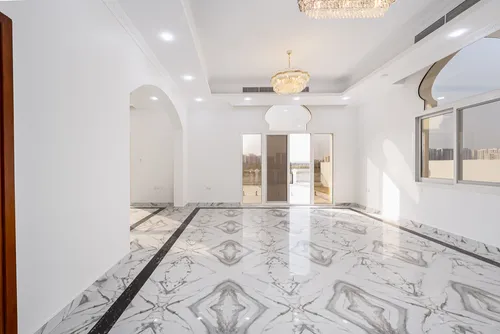 6 Bedrooms Villa in The Centro