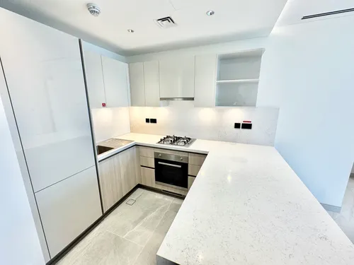 2 Bedrooms Apartment in The Crest Tower D