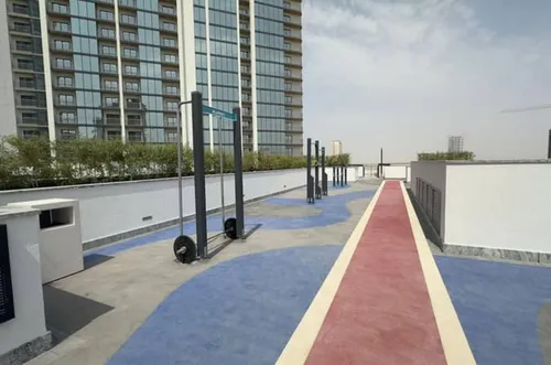 2 Bedrooms Apartment in The Crest Tower D