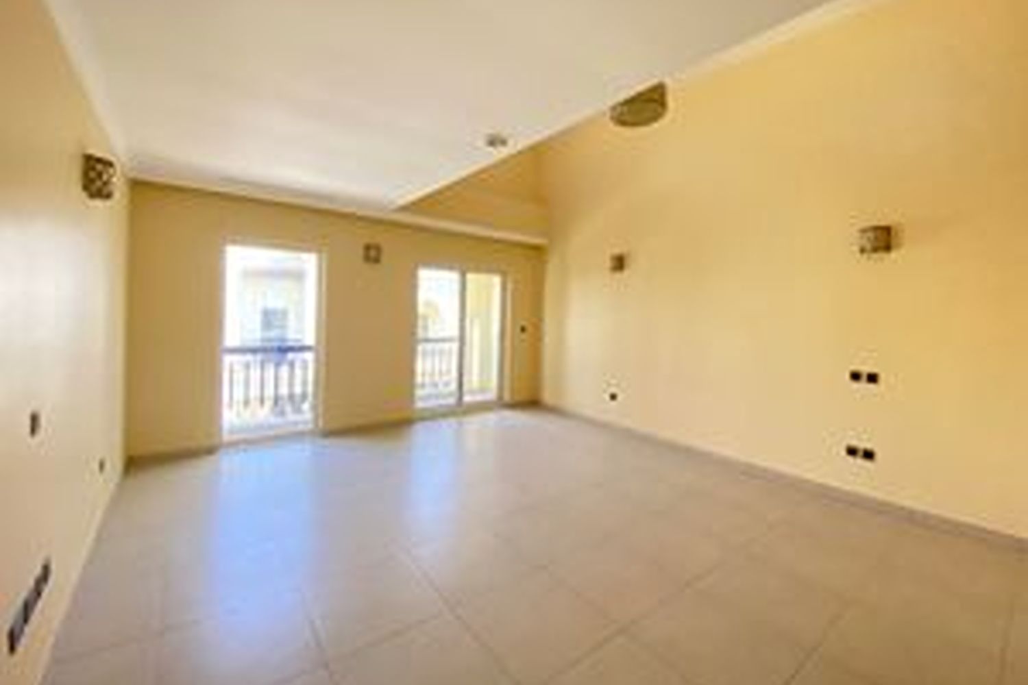 5 Bedrooms Villa in Umm Suqeim 1 Villas