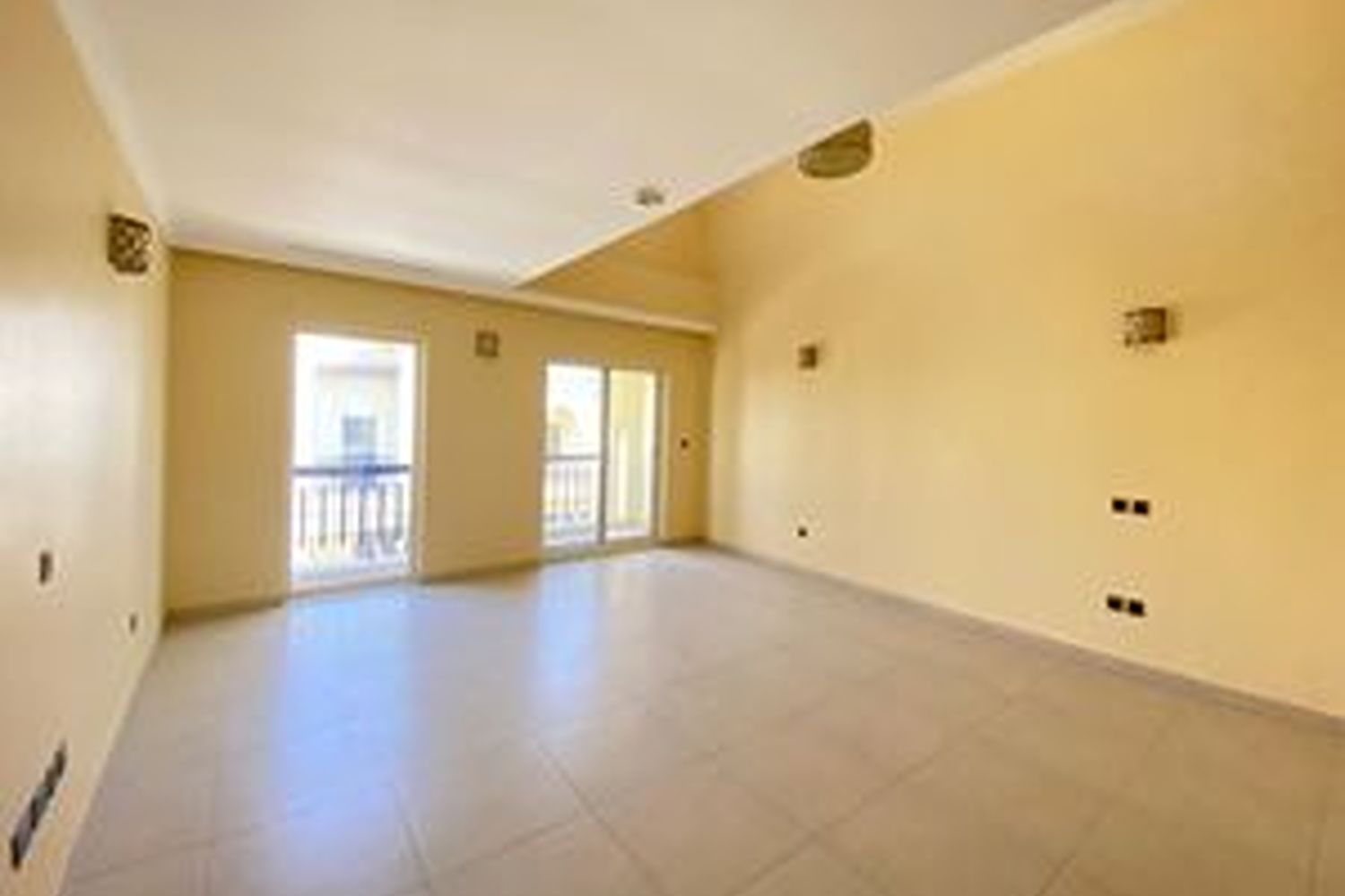 5 Bedrooms Villa in Umm Suqeim 1 Villas