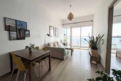 Fully Furnished | Vacant February | Spacious Unit