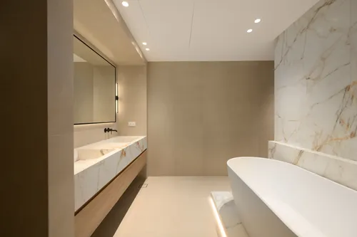 5 Bedrooms Villa in Entertainment Foyer