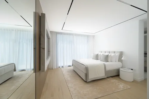 5 Bedrooms Villa in Entertainment Foyer