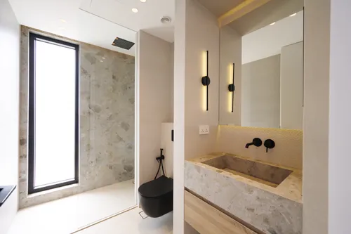 5 Bedrooms Villa in Entertainment Foyer