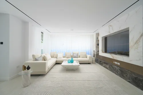 5 Bedrooms Villa in Entertainment Foyer