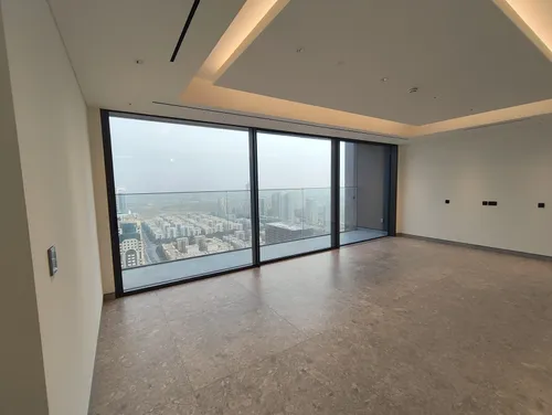 4 Bedrooms Apartment in The S Tower