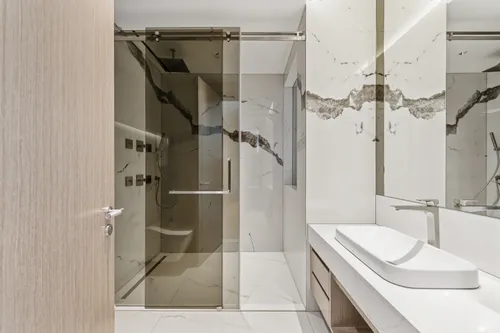 4 Bedrooms Apartment in The S Tower