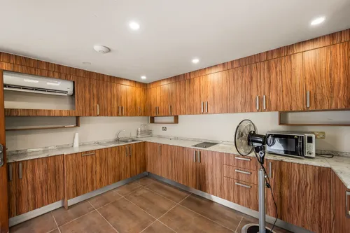 5 Bedrooms Villa in Al Manara