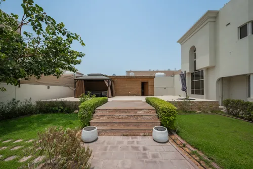 5 Bedrooms Villa in Al Manara