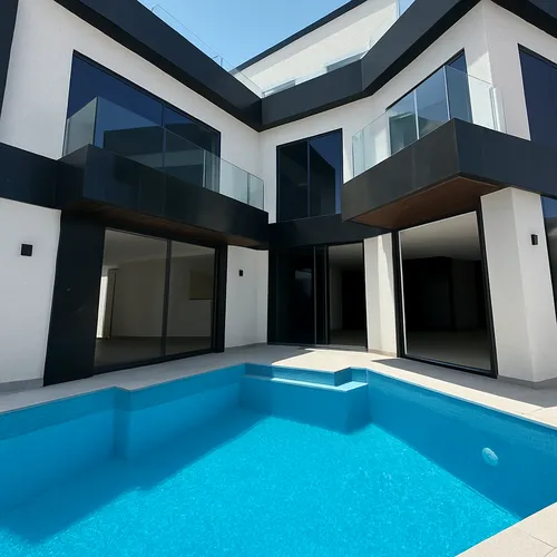 G+2 | Luxurious Finishing | Negotiable