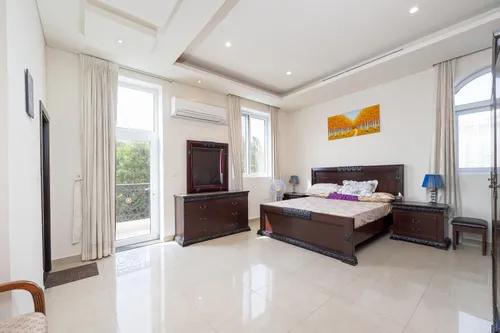 7 Bedrooms Villa in The Aldea