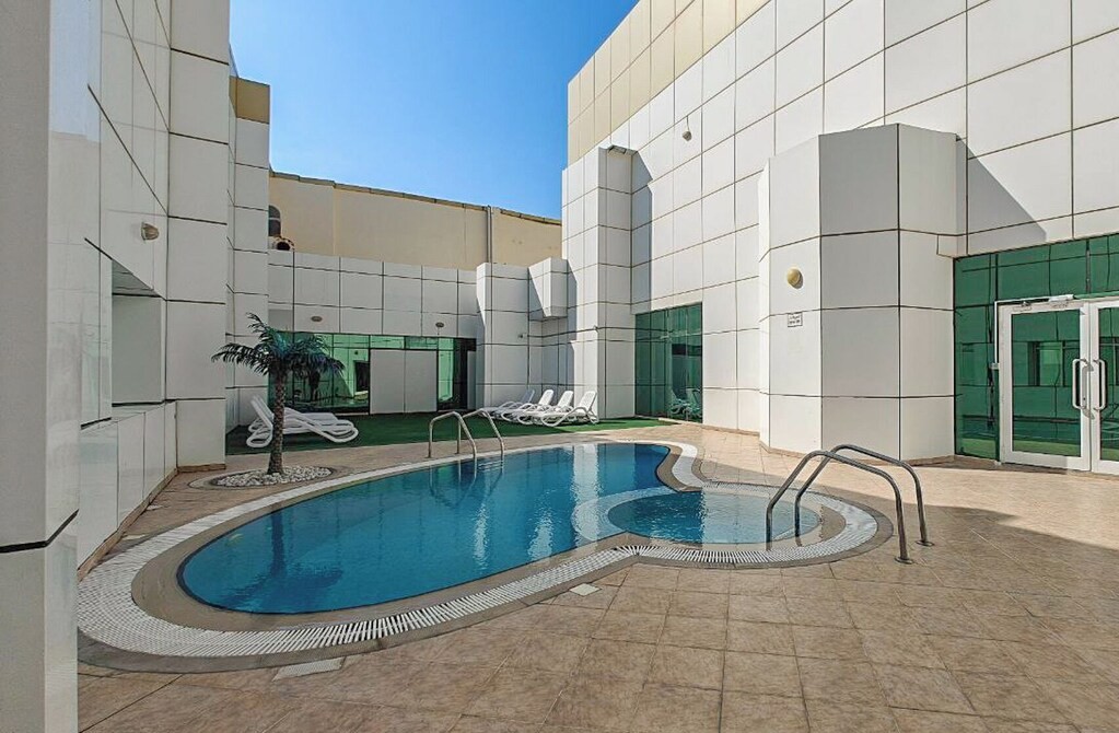  Apartment in Lake City Tower