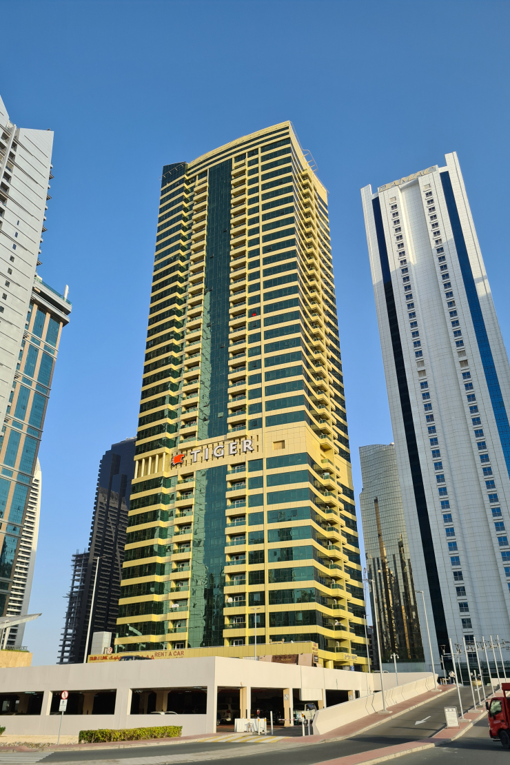  Apartment in Lake City Tower