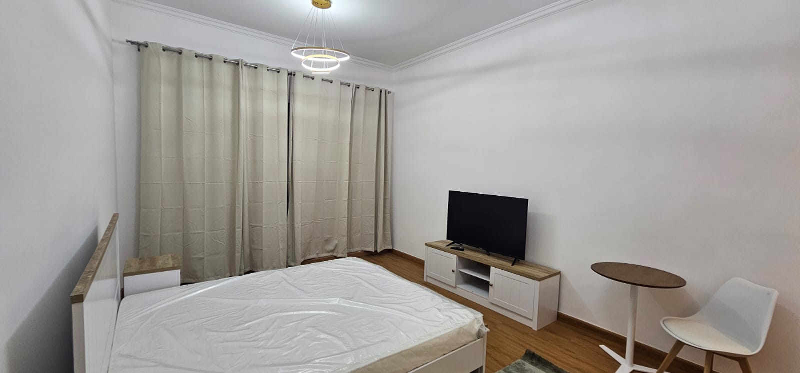  Apartment in Lake City Tower