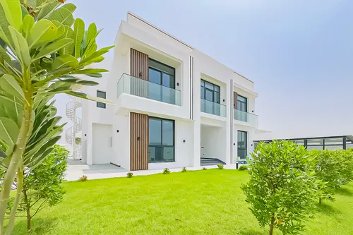 Stunning Brand New Luxury 5 Bedroom with Study
