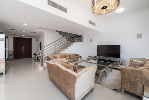 3 Bedrooms Villa in Wadi Al Safa 2