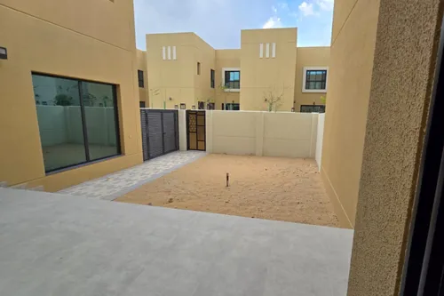4 Bedrooms Apartment in Sharjah Sustainable City
