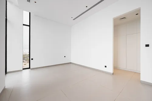 5 Bedrooms Villa in Dubai Silicon Oasis