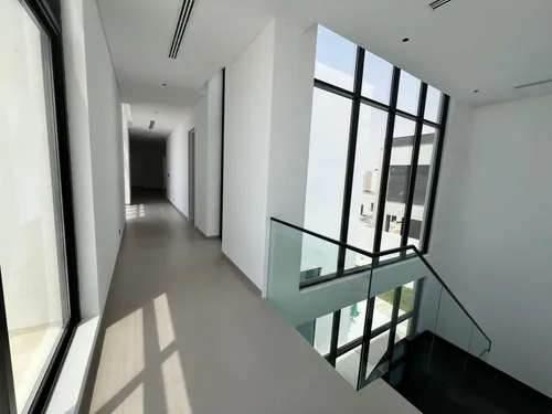 5 Bedrooms Villa in Dubai Silicon Oasis